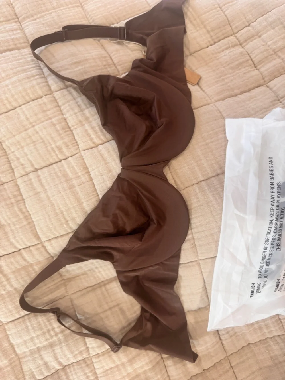 SKIMS 3 Bra set: Seamless Underwire Unlined Full Coverage: Sand, Sienna, & Cocoa - Picture 5 of 8